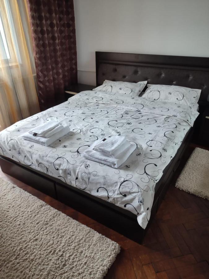 Concept Home Valcea Рымнику-Вылча Экстерьер фото
