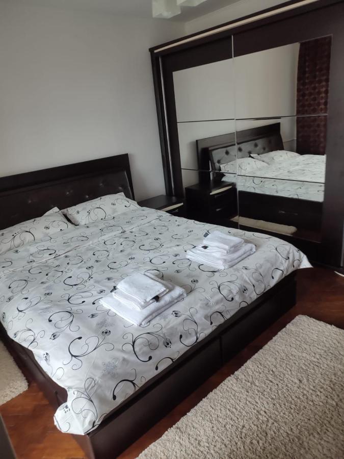 Concept Home Valcea Рымнику-Вылча Экстерьер фото