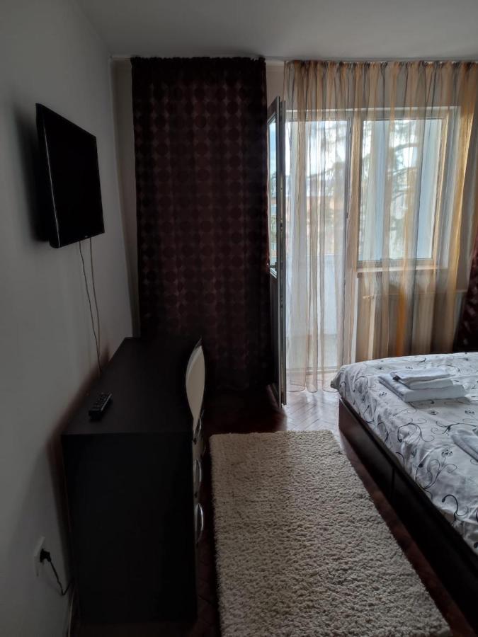 Concept Home Valcea Рымнику-Вылча Экстерьер фото
