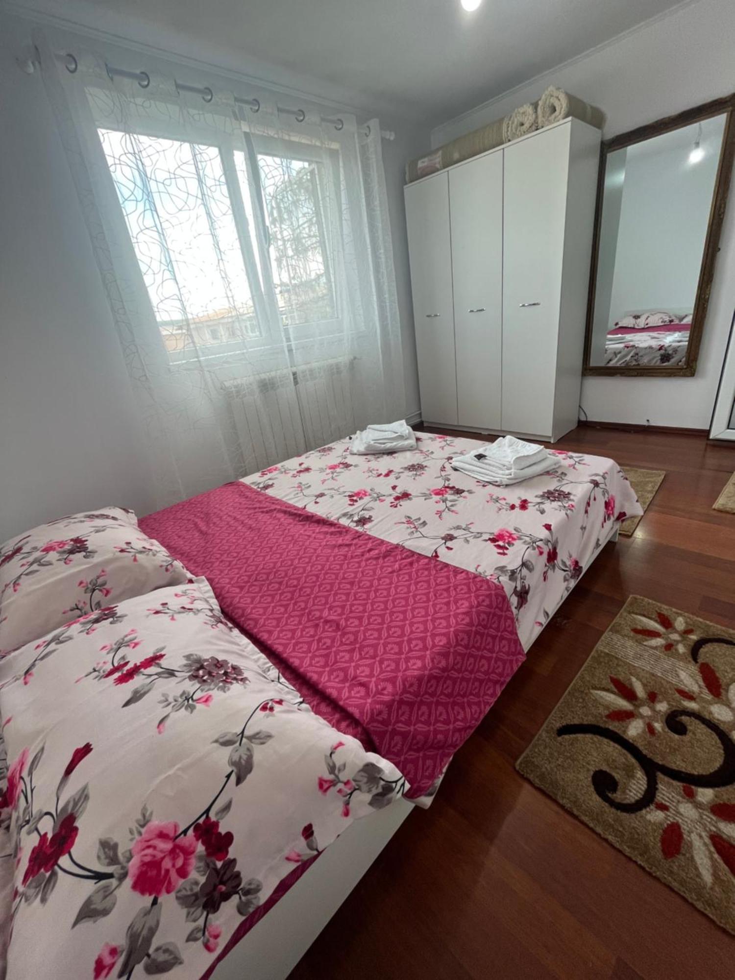 Concept Home Valcea Рымнику-Вылча Экстерьер фото